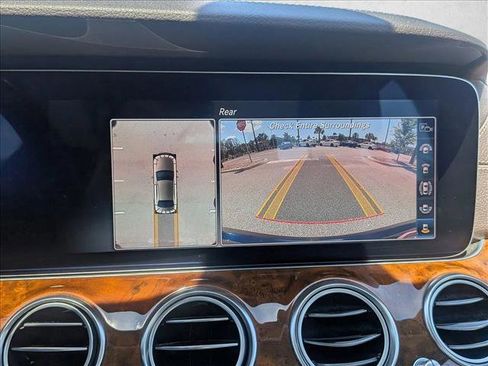 Used 2020 Mercedes-Benz E 350 4MATIC Sedan image 14