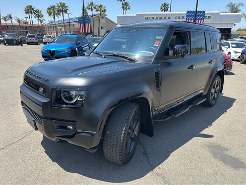 Used 2022 Land Rover Defender 110 X-Dynamic HSE image 11