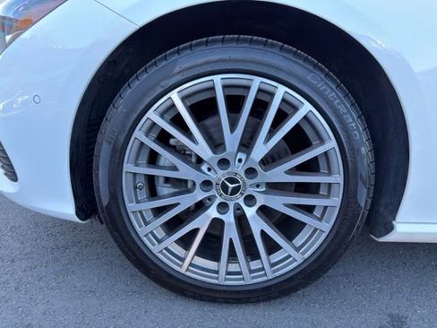 Used 2025 Mercedes-Benz CLA 250 4MATIC image 25