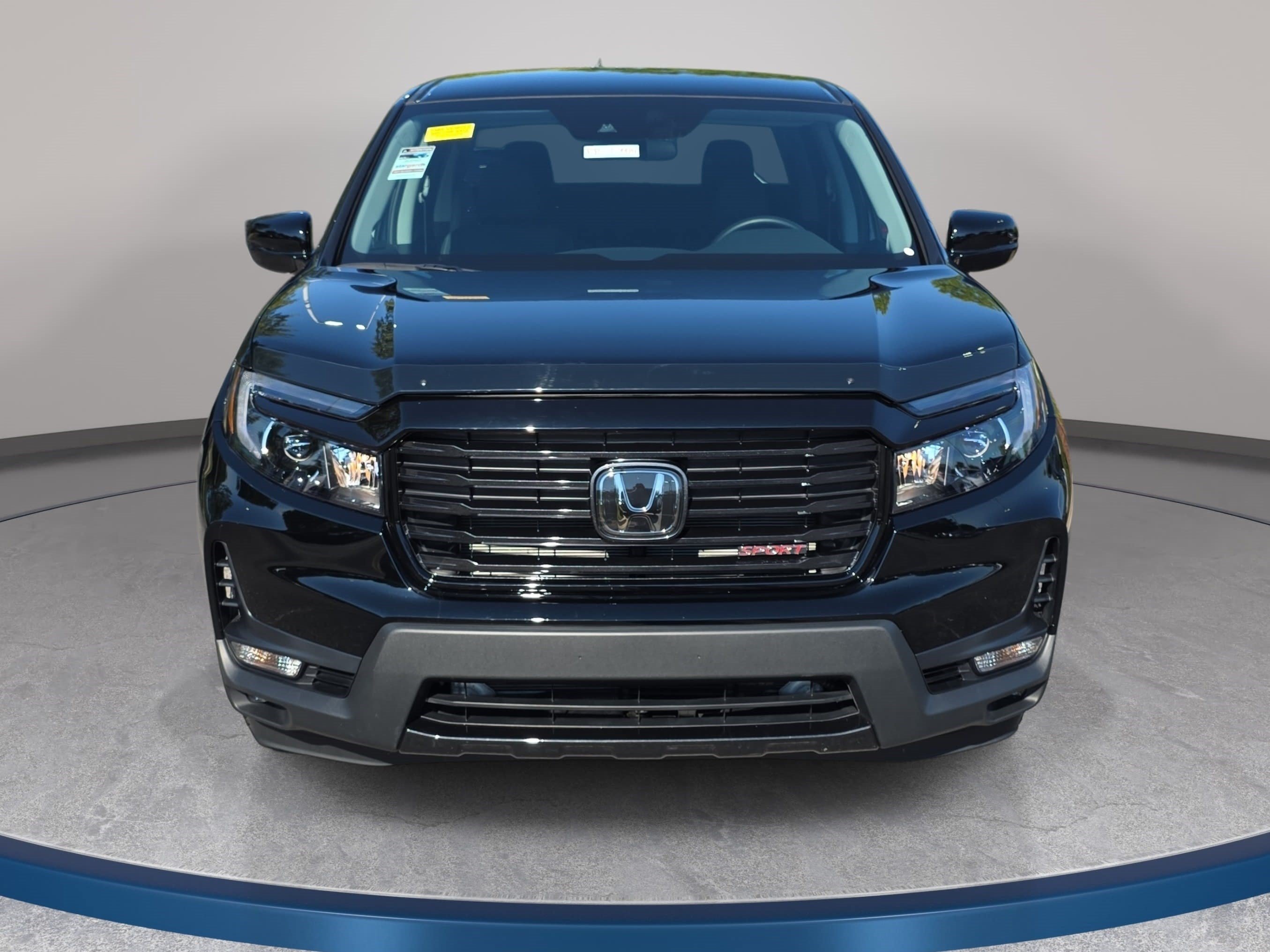 Used 2023 Honda Ridgeline Sport image 2