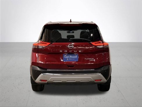 Used 2022 Nissan Rogue Platinum w/ Head-Up Display Package image 11