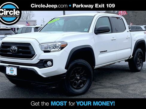 Used 2023 Toyota Tacoma SR5 w/ SX Package image 1