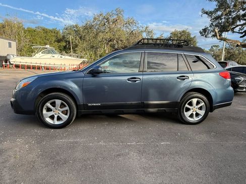 Used 2013 Subaru Outback 2.5i Premium w/ All-Weather Pkg AWD/4WD image 3