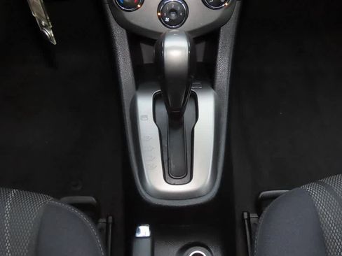 Used 2014 Chevrolet Sonic LT image 20