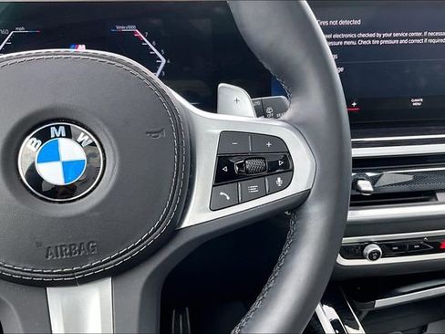 Used 2023 BMW X7 xDrive40i w/ Executive Package AWD/4WD image 10