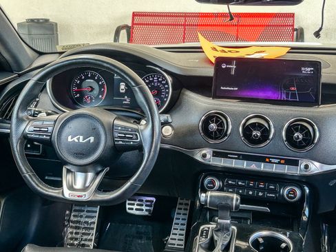 Used 2022 Kia Stinger GT-Line image 12