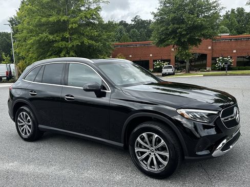 Certified 2026 Mercedes-Benz GLC 300 image 2