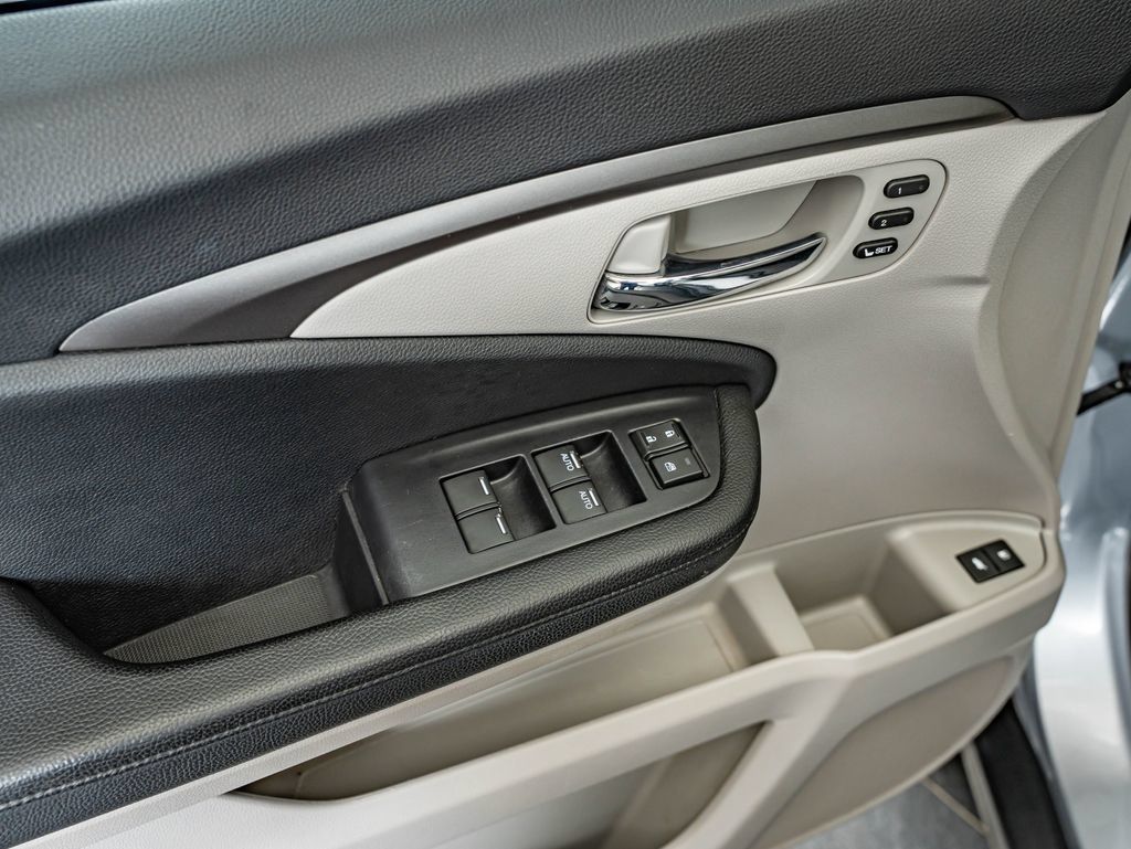 Used 2019 Honda Pilot EX-L image 18