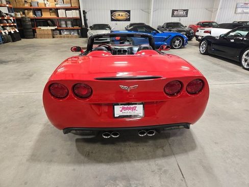 Used 2006 Chevrolet Corvette Base 2D Convertible w/ Preferred Equipment Group image 4