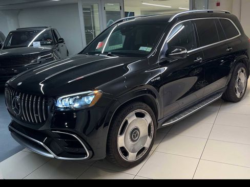 Used 2026 Mercedes-Benz GLS 63 AMG 4MATIC image 1
