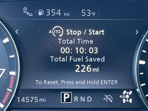 Used 2025 Nissan Frontier SV image 12