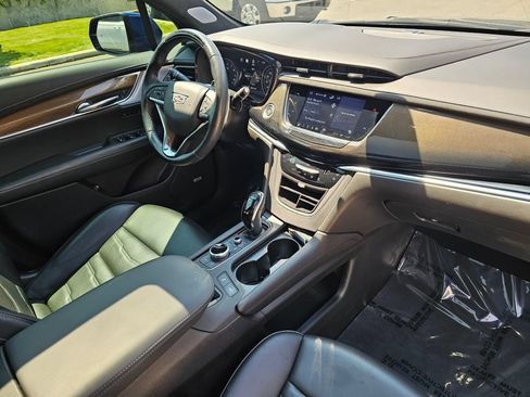 Used 2023 Cadillac XT6 Sport w/ Platinum Package AWD/4WD image 10