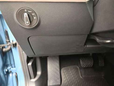 New 2026 Volkswagen Taos S FWD image 16