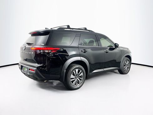 Used 2025 Nissan Pathfinder SV FWD image 9