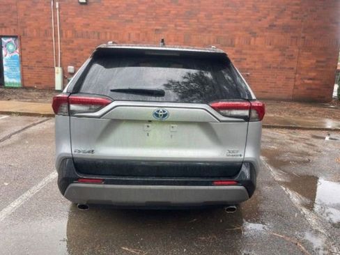 Used 2020 Toyota RAV4 XSE w/ XSE Grade Weather Package AWD/4WD image 3