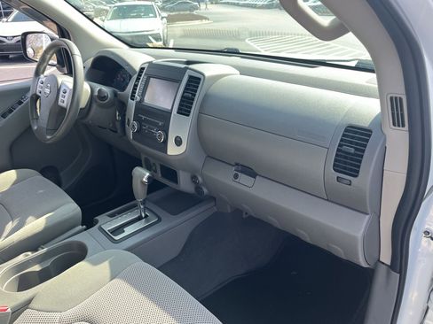 Used 2019 Nissan Frontier SV image 33