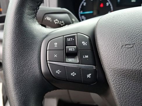 Used 2024 Ford Transit 350 XLT image 17