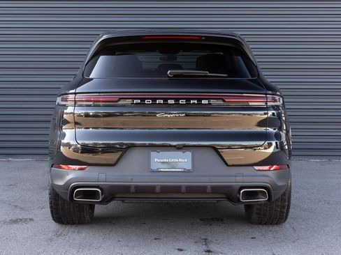 Certified 2026 Porsche Cayenne Base image 6