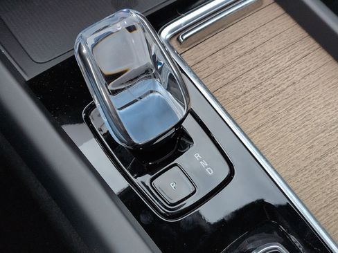 New 2026 Volvo XC60 B5 Plus w/ Protection Package Premier image 13