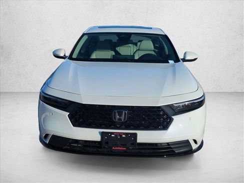 Used 2025 Honda Accord EX-L image 2