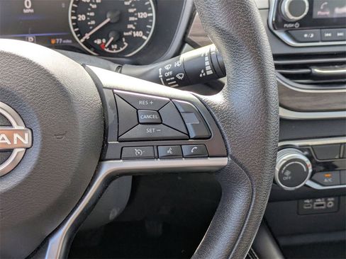 Used 2023 Nissan Altima 2.5 SV image 21