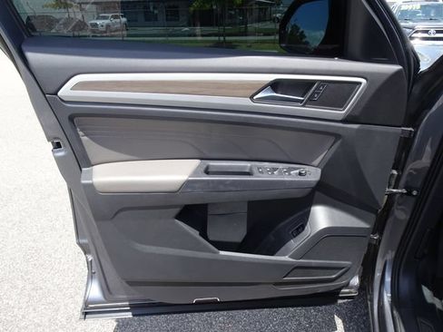 Used 2021 Volkswagen Atlas SEL AWD/4WD image 12