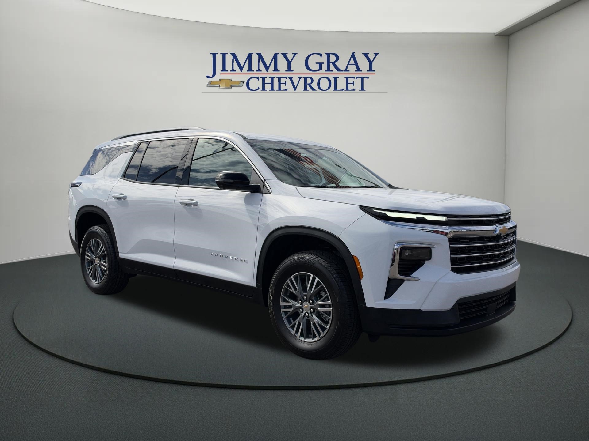 New 2027 Chevrolet Traverse LT w/ Driver Confidence Package FWD image 7