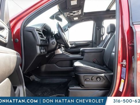 Used 2022 Chevrolet Tahoe RST w/ Luxury Package AWD/4WD image 3