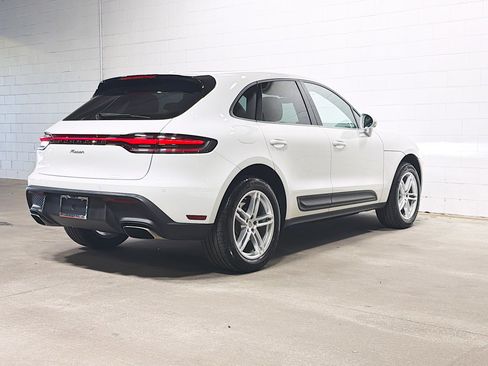 Used 2025 Porsche Macan image 7