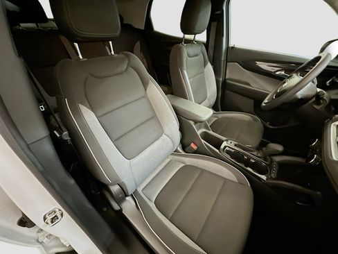 Used 2025 Chevrolet TrailBlazer LT image 31