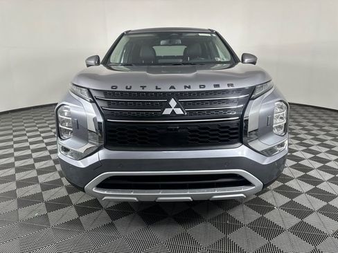 Used 2022 Mitsubishi Outlander SE AWD/4WD image 14