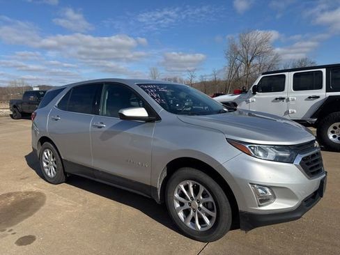 Used 2020 Chevrolet Equinox LT image 1