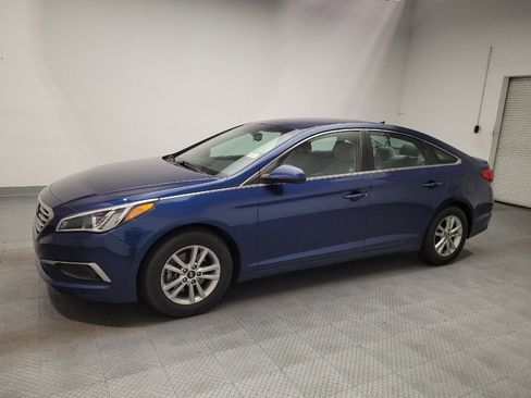 Used 2017 Hyundai Sonata SE FWD image 2