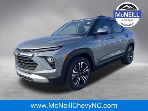 New 2026 Chevrolet TrailBlazer LT w/ Convenience Package FWD image 3