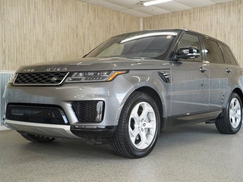 Used 2018 Land Rover Range Rover Sport HSE AWD/4WD image 4