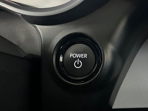 Used 2025 Toyota Sienna XSE image 21