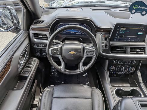 Certified 2024 Chevrolet Suburban Premier AWD/4WD image 15