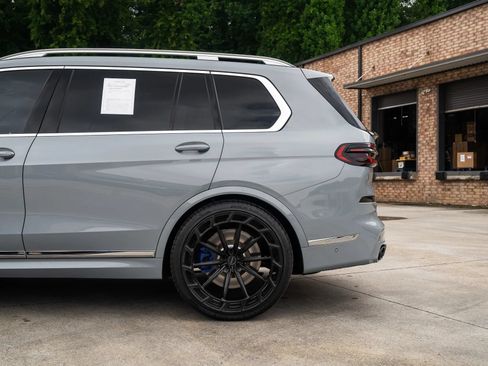 Used 2024 BMW ALPINA XB7 AWD/4WD image 6