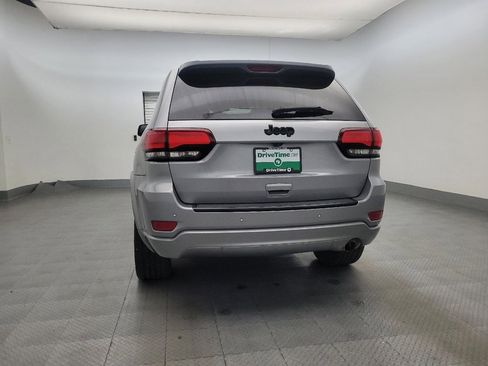Used 2018 Jeep Grand Cherokee Altitude image 6
