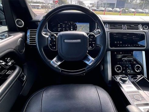 Used 2022 Land Rover Range Rover Westminster Edition image 8