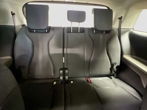 New 2026 Kia Carnival LX image 27