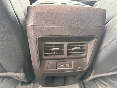Used 2023 GMC Canyon Denali AWD/4WD image 12