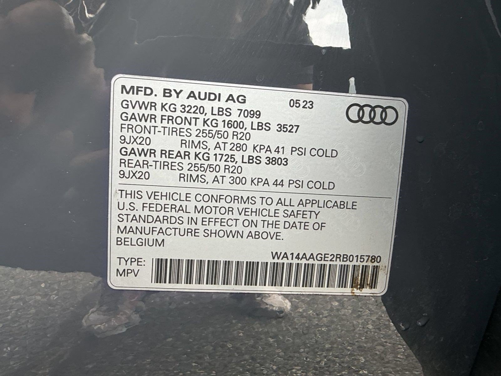 Used 2024 Audi Q8 e-tron Premium Plus AWD/4WD image 26