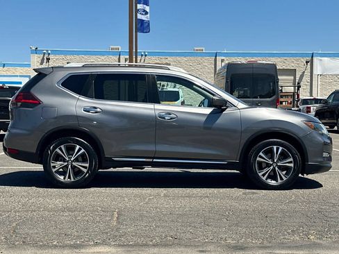 Used 2018 Nissan Rogue SL FWD image 8