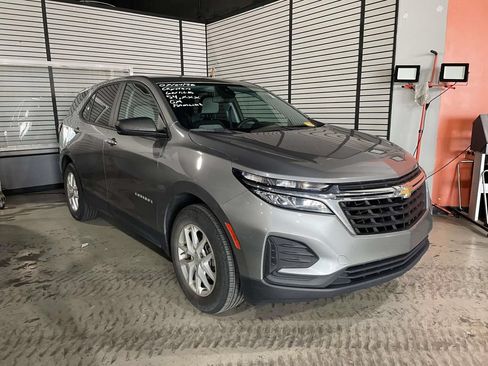 Used 2023 Chevrolet Equinox LS w/ LS Convenience Package FWD image 1