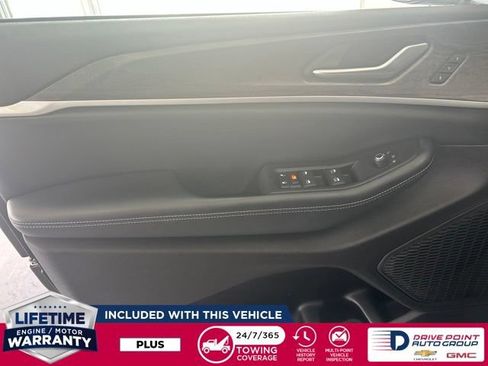 Used 2024 Jeep Grand Cherokee L Limited AWD/4WD image 13