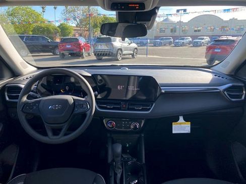 New 2026 Chevrolet TrailBlazer LT w/ Midnight Edition FWD image 25