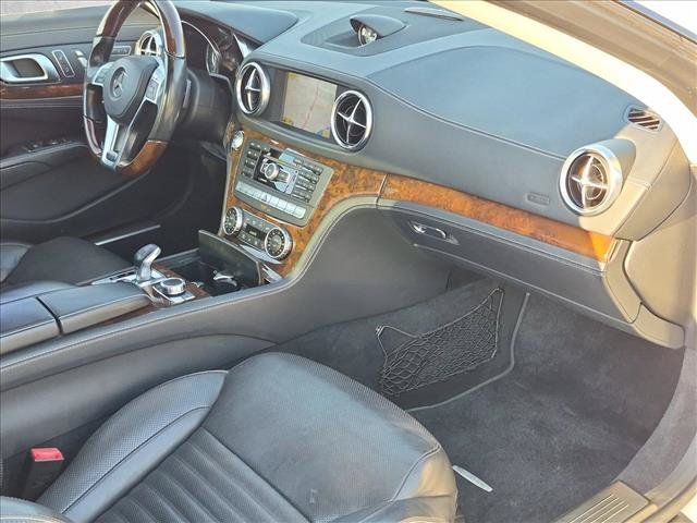 Used 2013 Mercedes-Benz SL 550 image 20