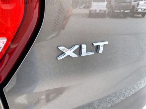 Used 2016 Ford Explorer XLT w/ Equipment Group 202A image 30