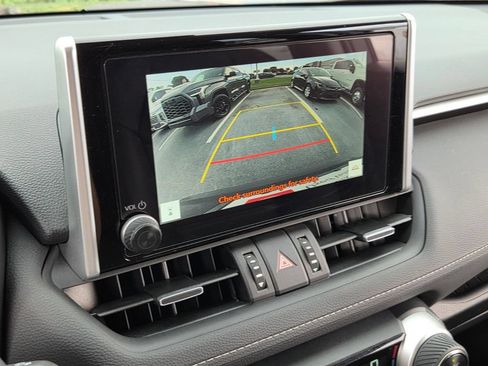 Certified 2025 Toyota RAV4 XLE Premium FWD image 21
